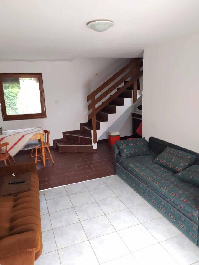 Tassi Halaszcsarda - Sueger Haz Exterior photo